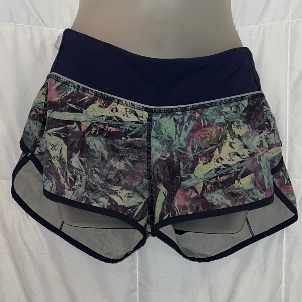 Lululemon Women's Run Speed Multicolor Shorts size 6